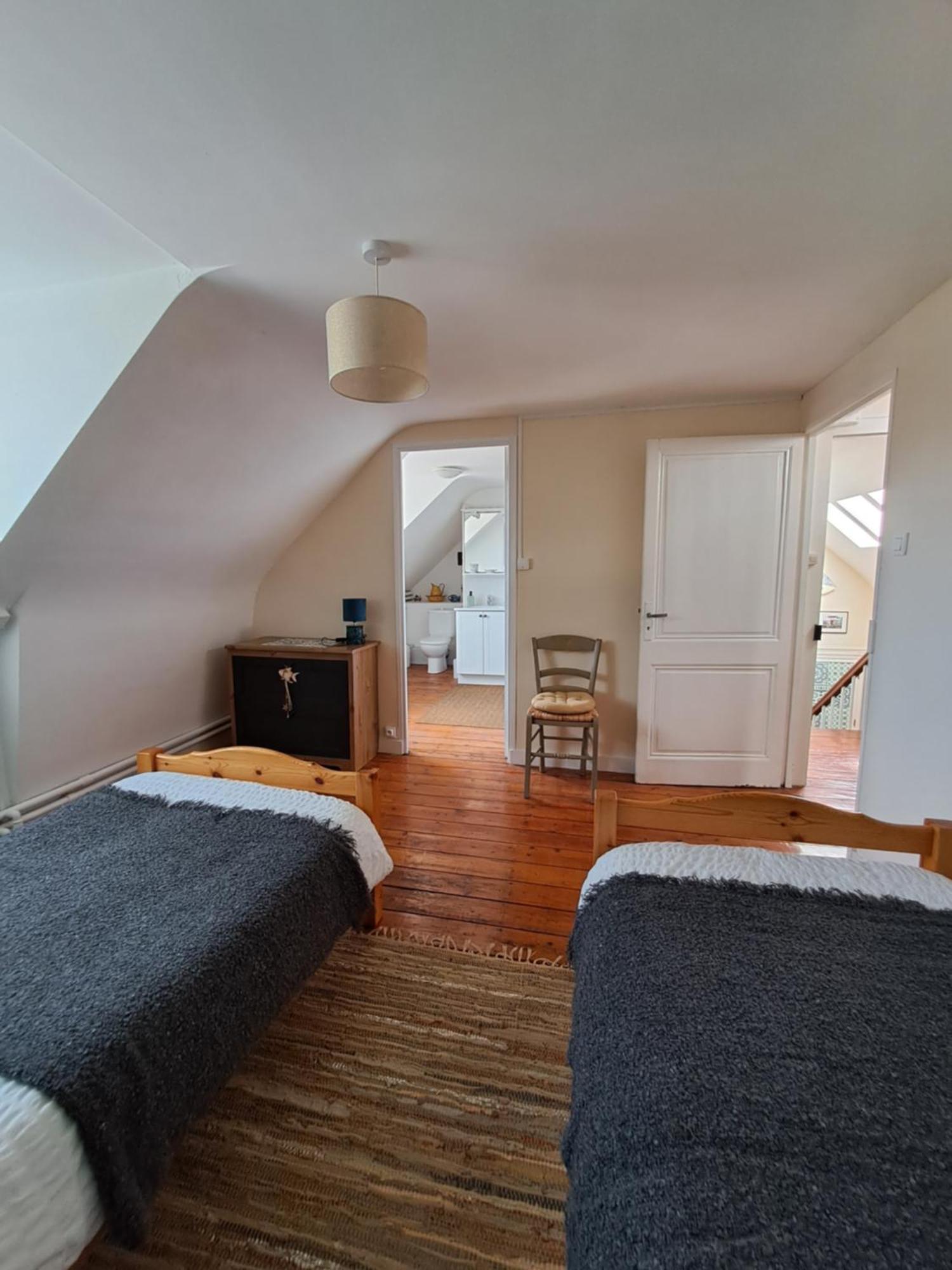 Chambres Dhotes Numero 1 Chateaulin Ruang foto